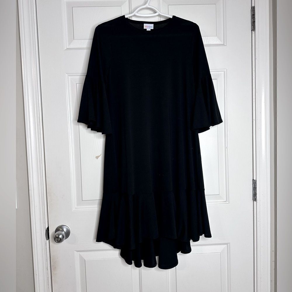 LuLaRoe  black bat sleeve dress with ruffle hem size XS